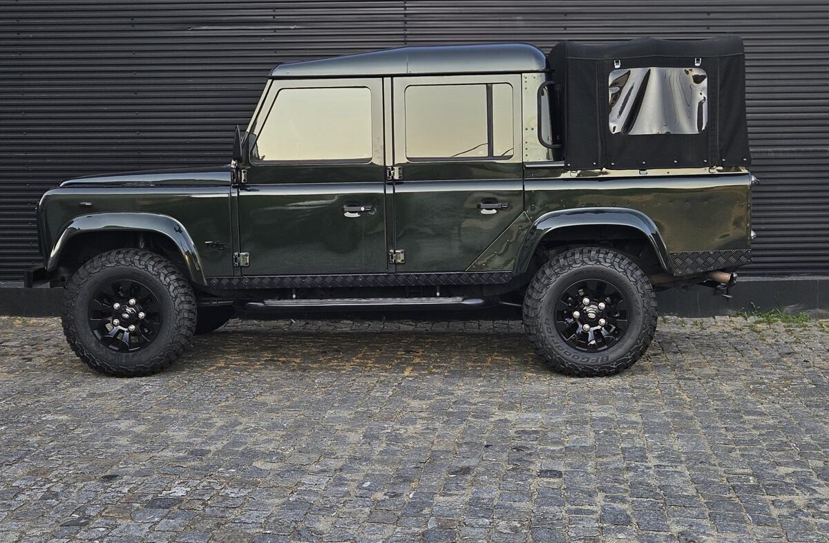 LAND ROVER Defender 110 2.5 Td5 CD SE