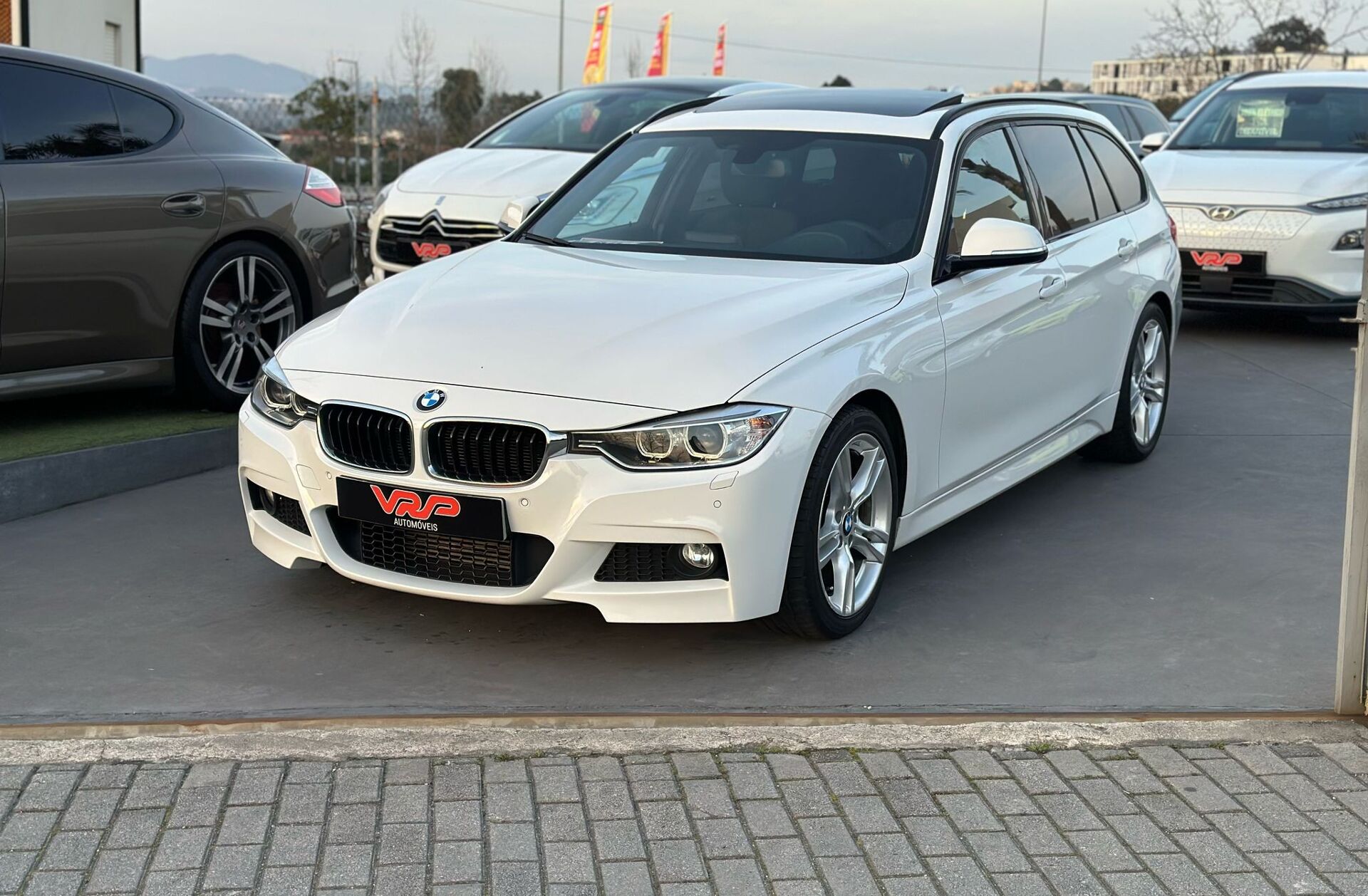 BMW Serie-3 318 d Touring Pack M