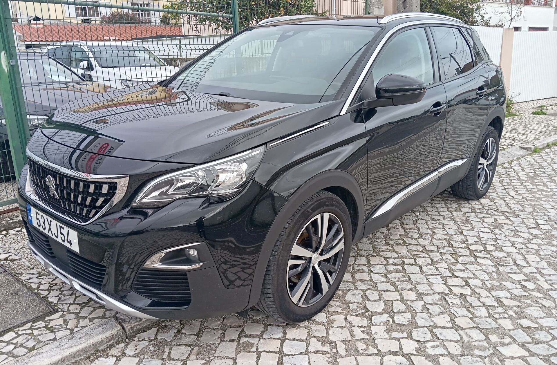 PEUGEOT 3008 1.5 BlueHDi Allure