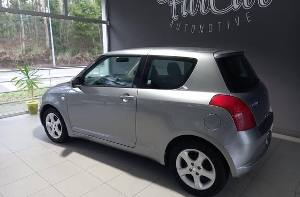 SUZUKI Swift 1.3 DDiS GLX