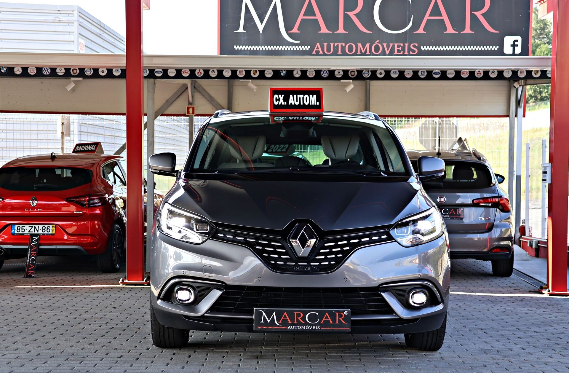 RENAULT Captur 1.5 dCi Initiale Paris EDC