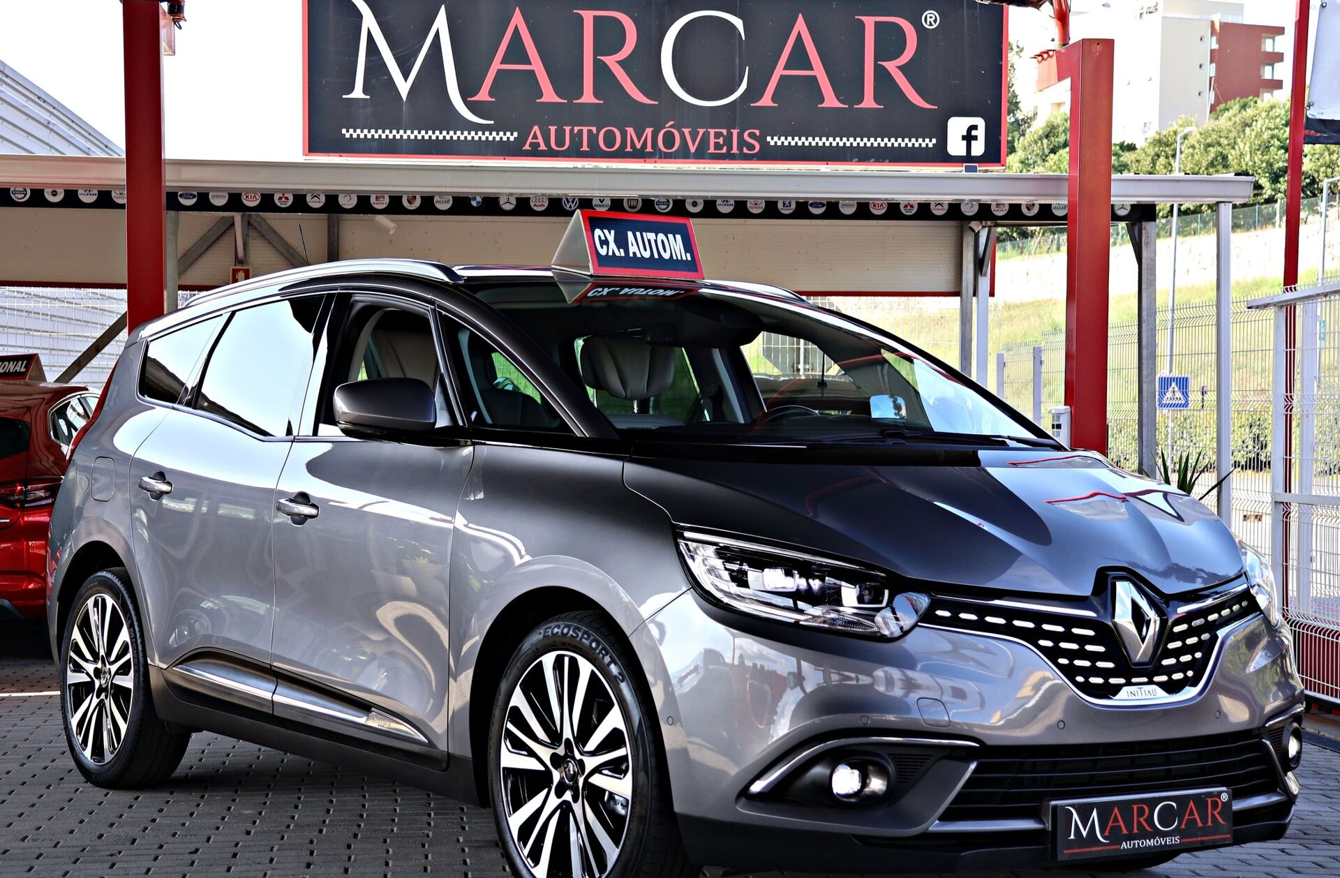 RENAULT Captur 1.5 dCi Initiale Paris EDC