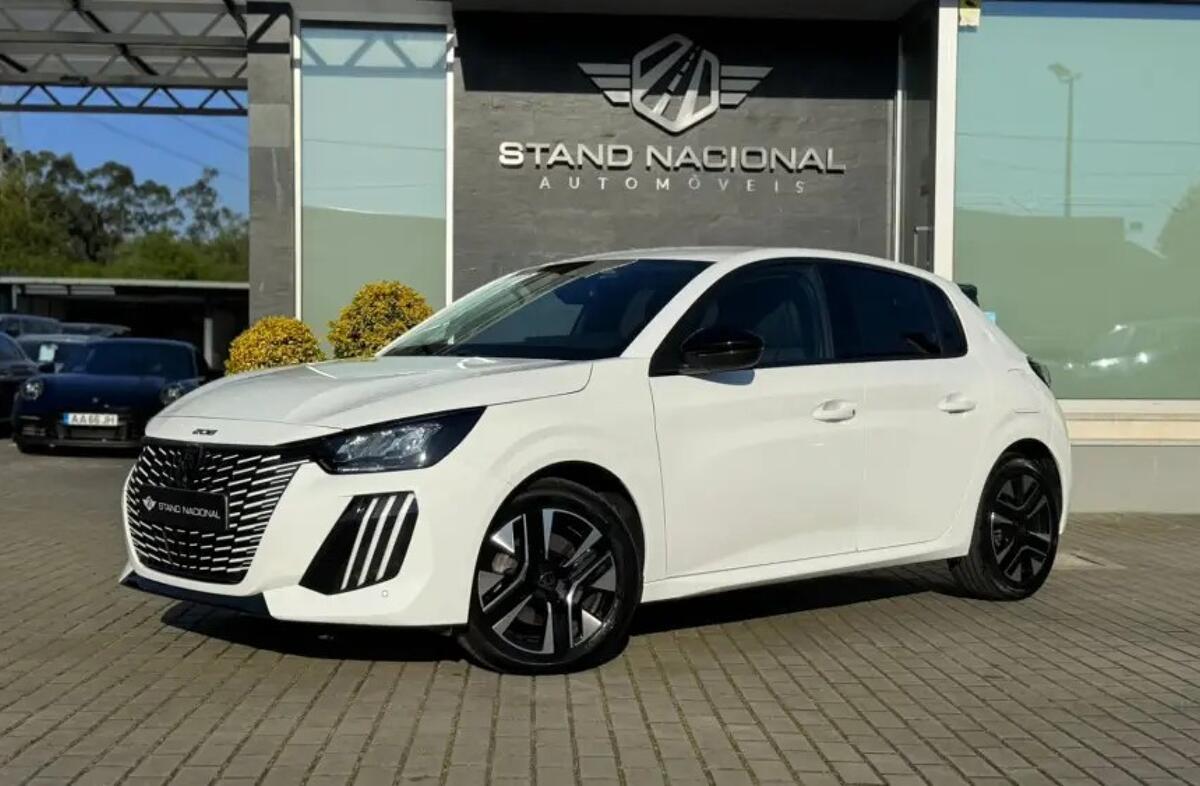 PEUGEOT 208 1.2 Hybrid Allure e-DCS6