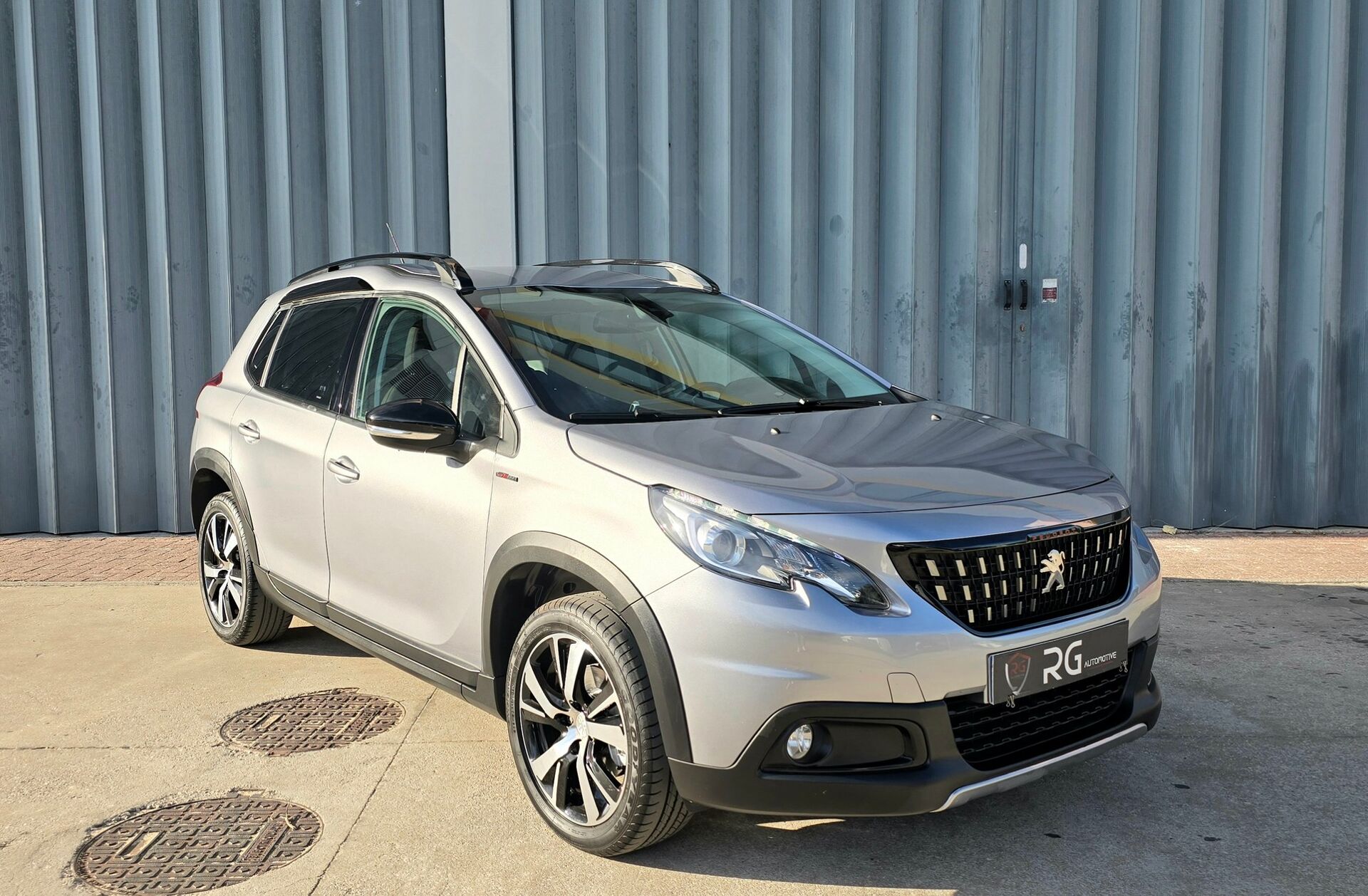 PEUGEOT 2008 1.2 PureTech GT Line