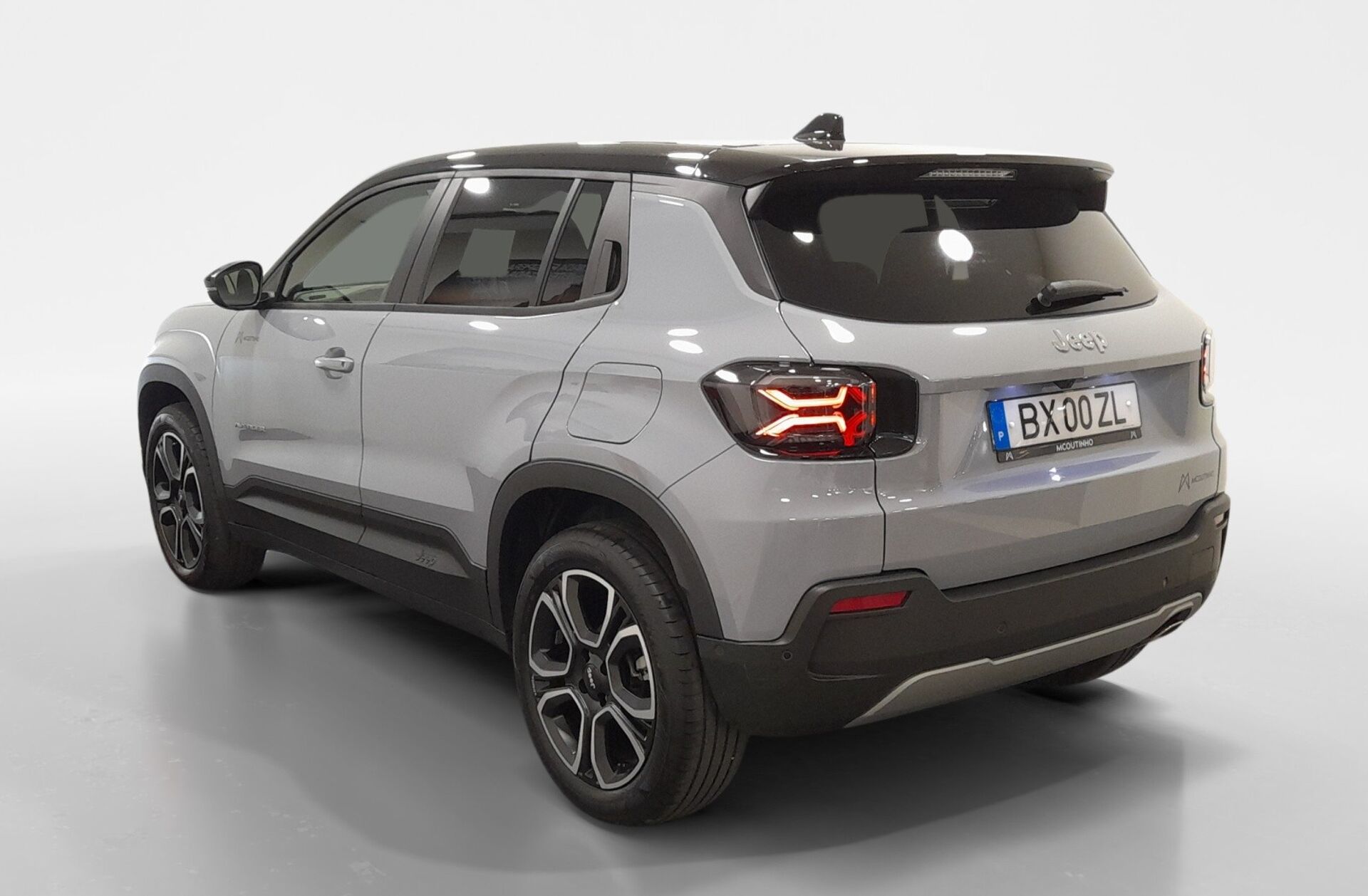 JEEP Avenger 1.2 e-Hybrid Summit DCT