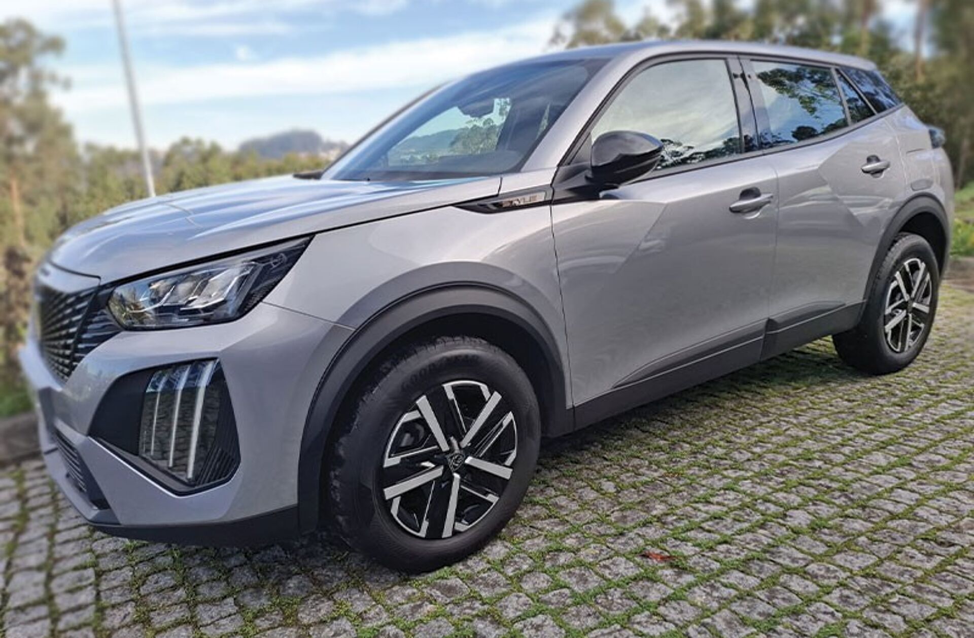 PEUGEOT 2008 1.2 PureTech Style