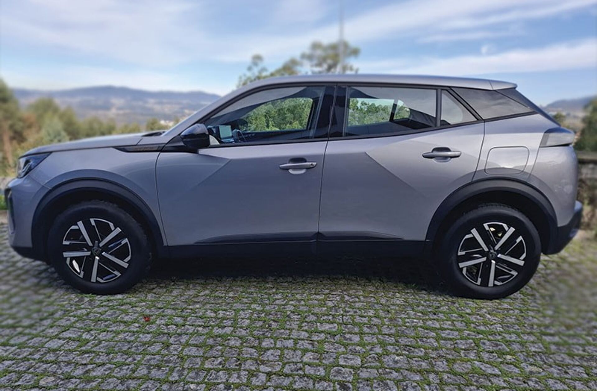 PEUGEOT 2008 1.2 PureTech Style