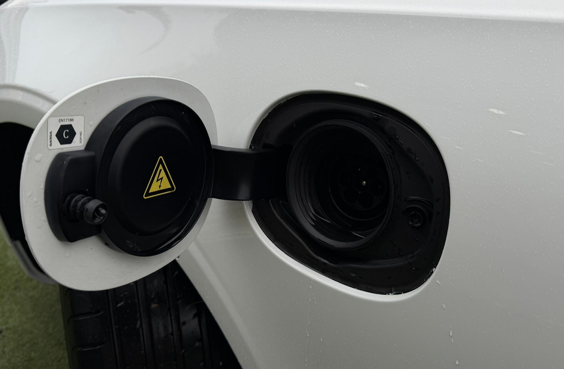 VOLVO V90 2.0 T8 PHEV Inscription AWD