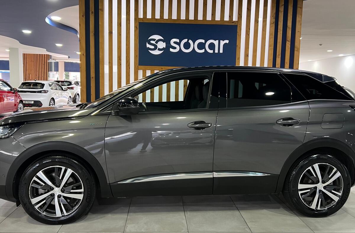 PEUGEOT 3008 1.6 Hybrid Allure Pack e-EAT8