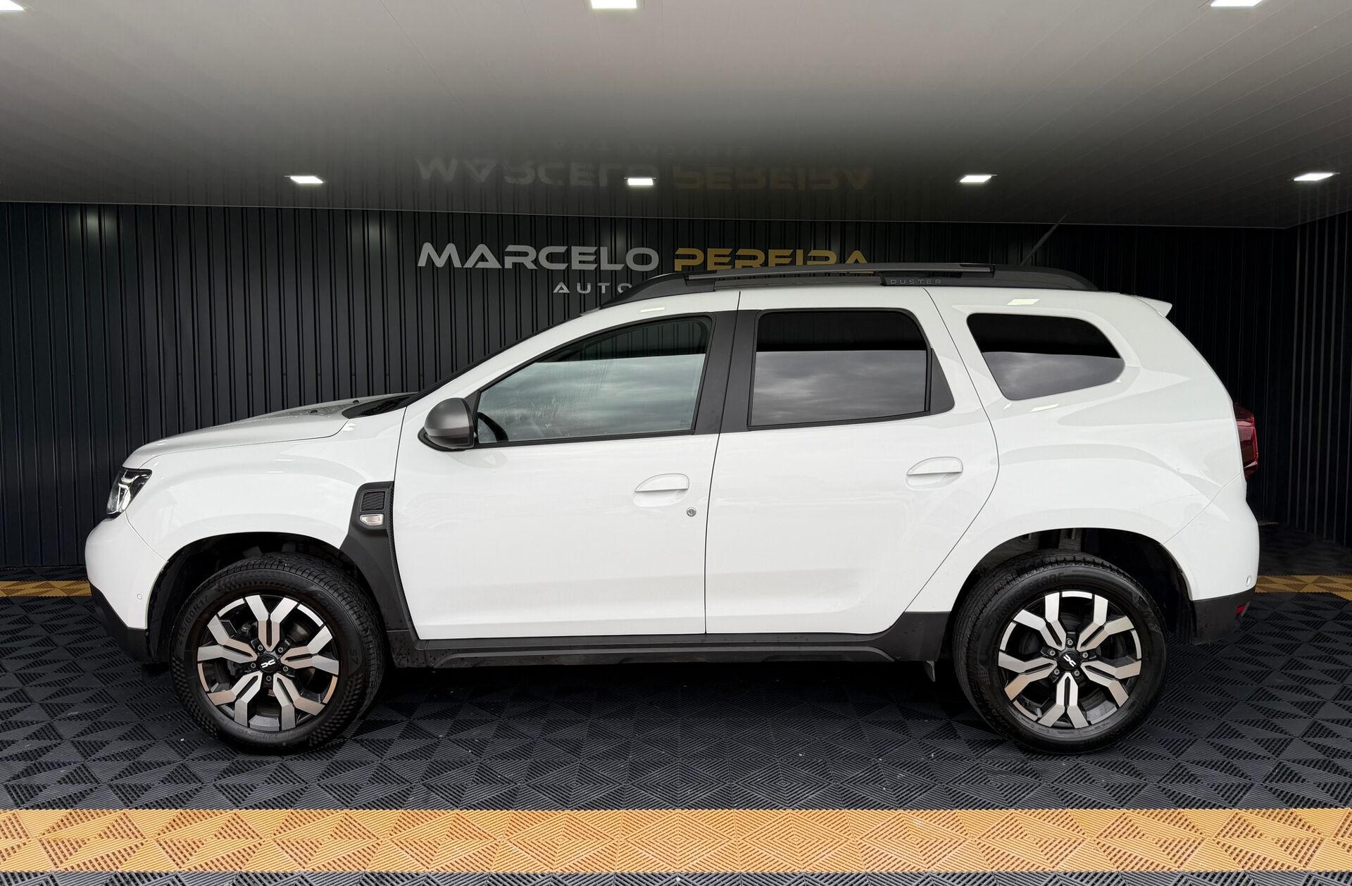 DACIA Duster 1.0 TCe ECO-G Journey+ Up&Go Bi-Fuel