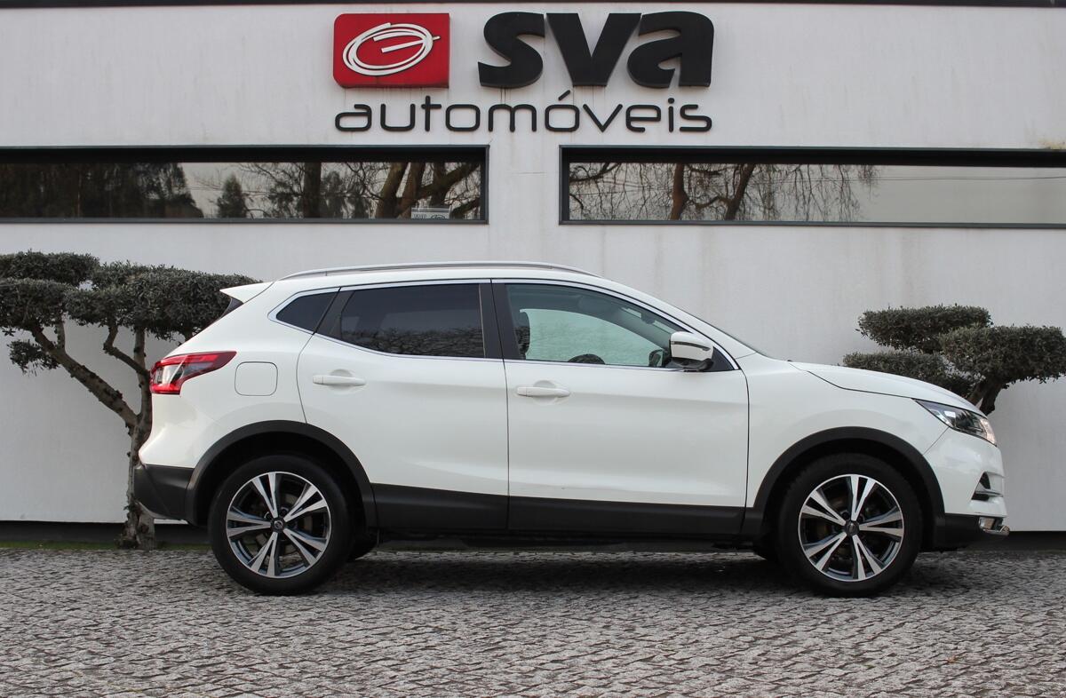 NISSAN Qashqai 1.5 dCi N-Connecta