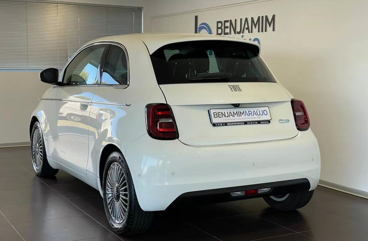 FIAT 500 e 42 kWh