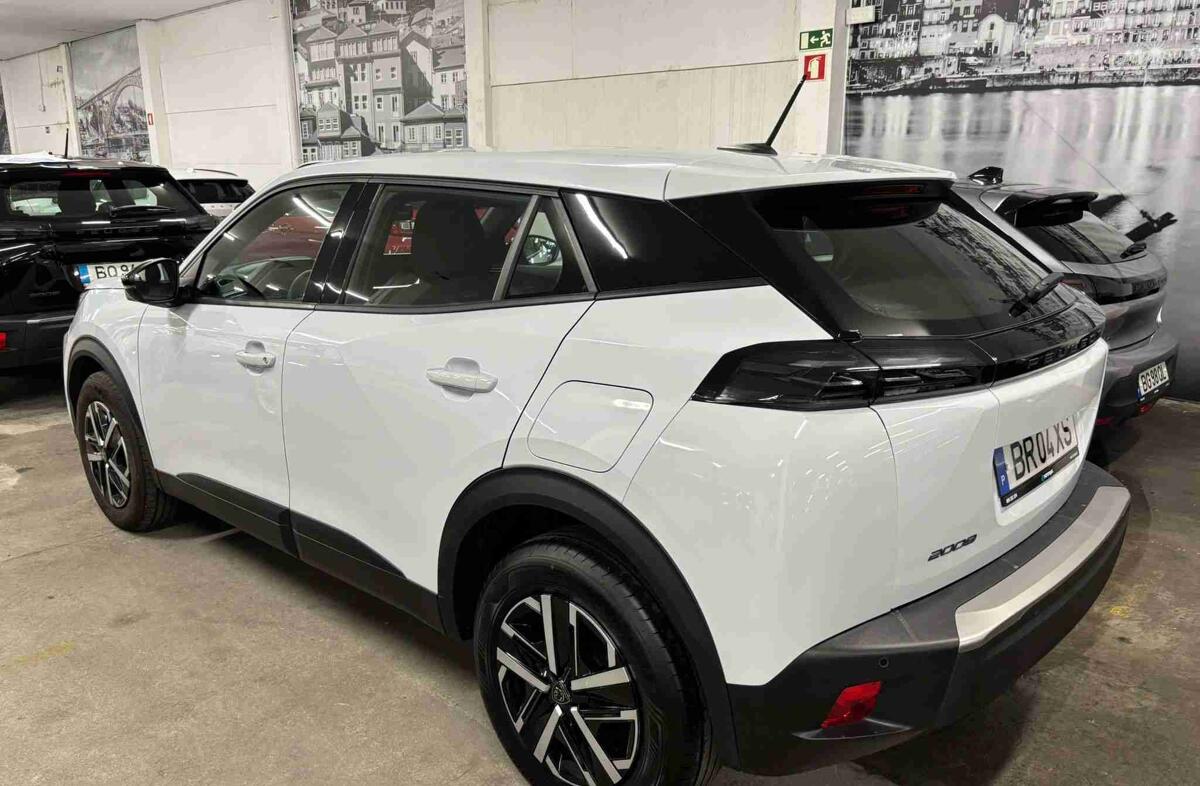 PEUGEOT 2008 1.2 PureTech Style